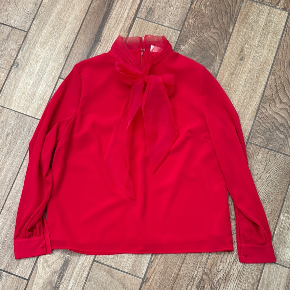 Rachel Parcell Red Tie Front Long Sleeve blouse